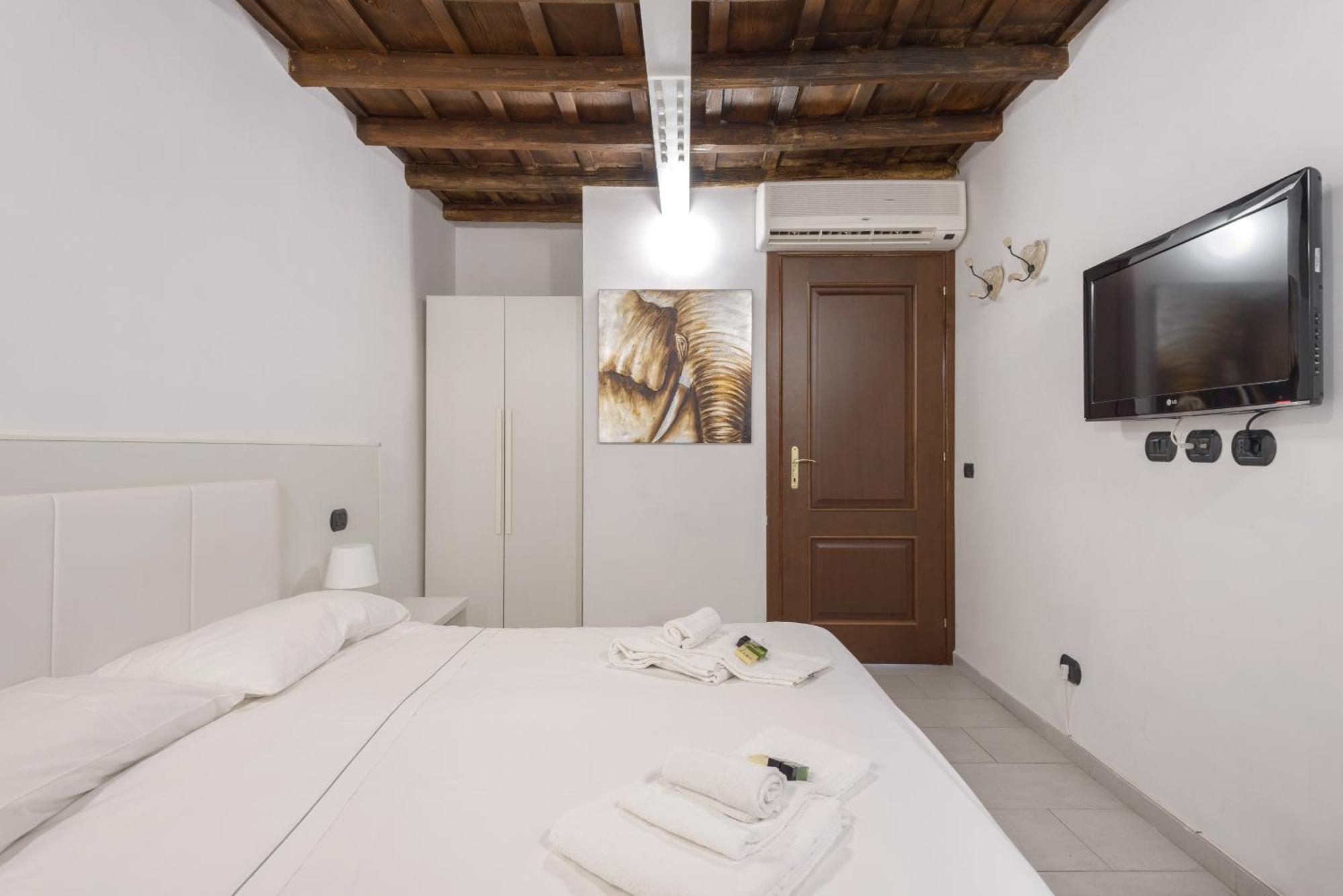 Flowers Apartments Roma Quarto foto