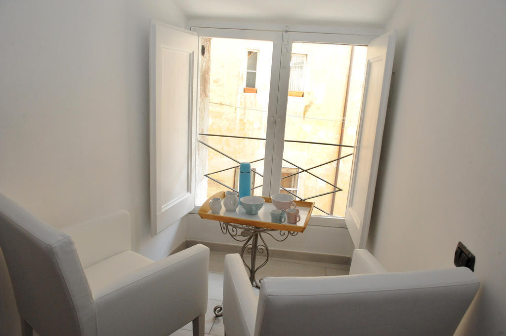 Flowers Apartments Roma Quarto foto
